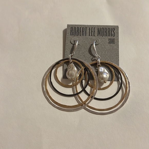 Robert Lee Morris dangling earrings - Picture 2 of 4